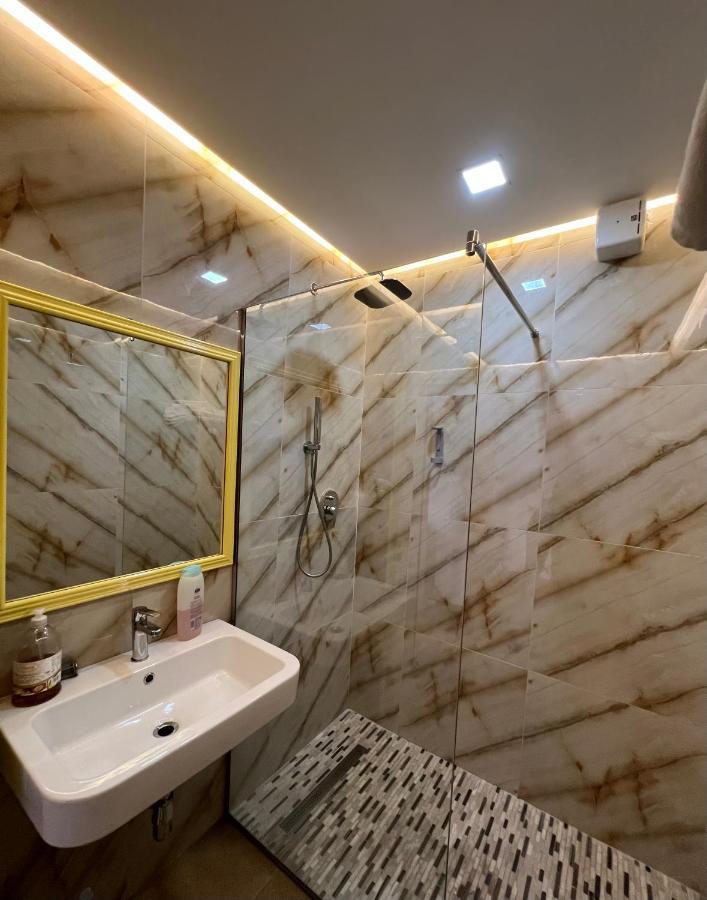 Vivi La Vita Otel Tiran Dış mekan fotoğraf